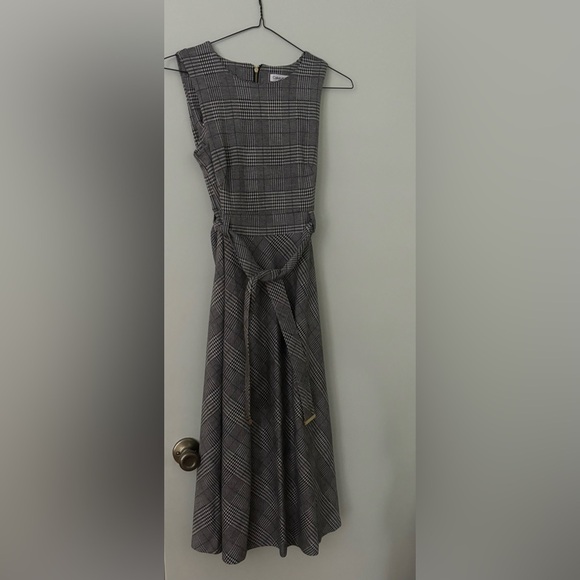 Calvin Klein Gray Fit + Flare ‘Glen’ Plaid Belted Midi Dress, Size 4 - Picture 6 of 7